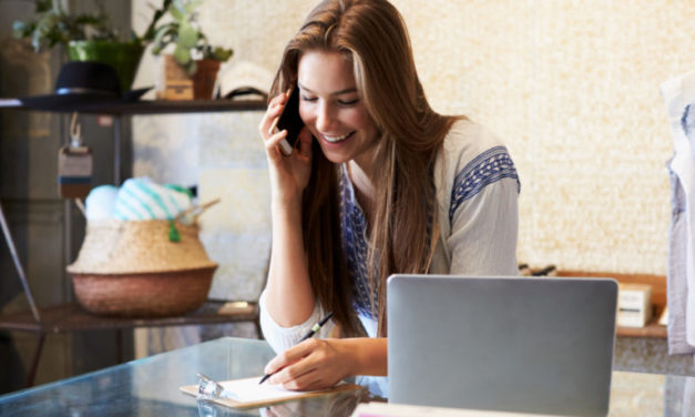 Rethinking Retail Staff Training: How To Create An Outstanding Customer Experience